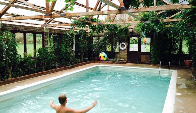 A cosy country Cottage with private garden & lovely views in a private estate