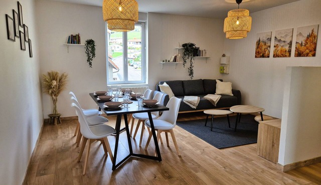 A cosy, natural getaway just a stone's throw from Lac des Sapins