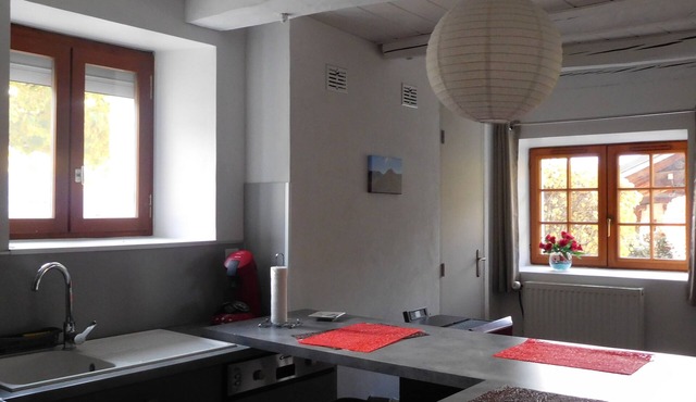 A cosy nest in a Savoyard house, with peace and quiet and skiing nearby!