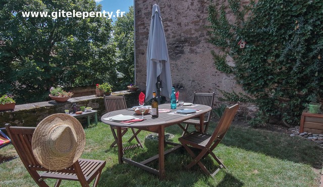 A cosy setting in the heart of the Grands Causses: Le Gîte Idyllique pour Deux