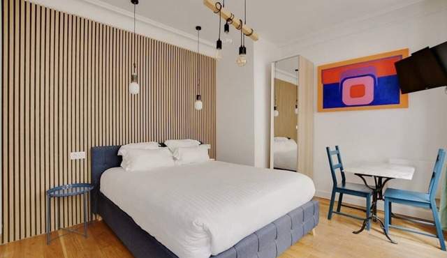 A Cosy Studio in Montparnasse