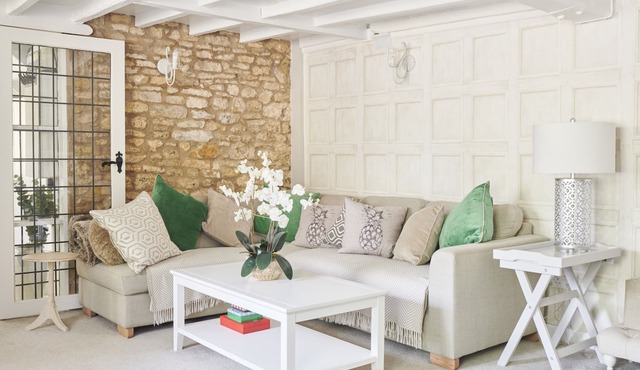 A cotswold cottage that sleeps 4 guests in 2 bedrooms