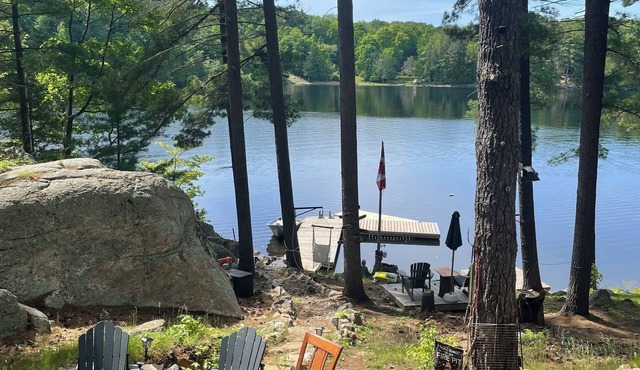 A COTTAGE and a boat with SOME EAST COAST CHARM