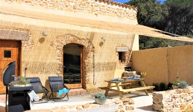A cottage SENTEURS DE GARRIGUE offers peace and quiet in a corner of nature