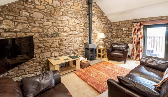 A cottage that sleeps 6 guests in 3 bedrooms