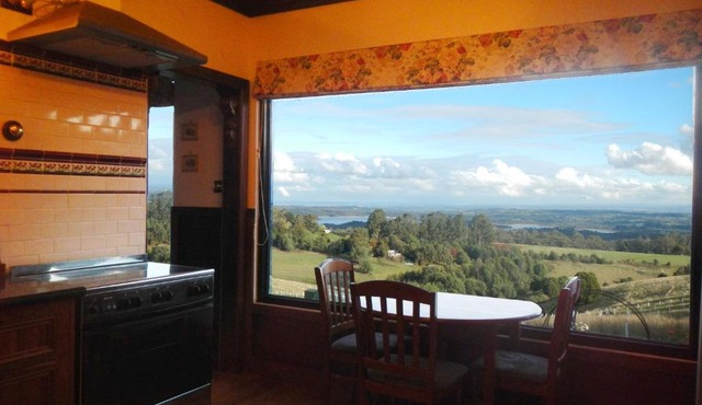 A Cottage with a View at Tudor Ridge