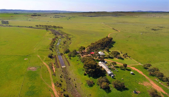 A Country farmhouse come to relax or explore