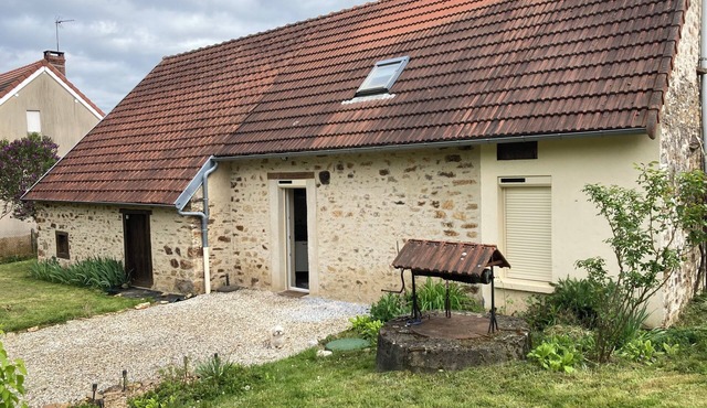 A COUNTRY HOUSE to discover with children