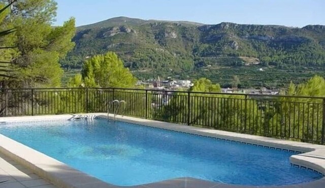 A country villa in the beautiful88 Albaida Valley.