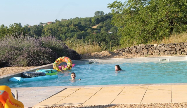 A Cozy Accessible Cottage with a Private Garden Le Mas No 16