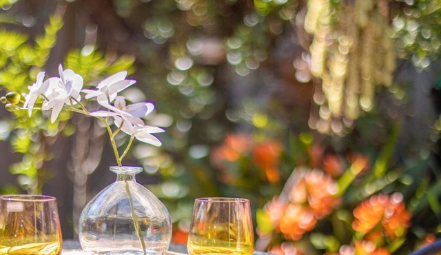 A cozy apartment located in the bustling community of Eastwood