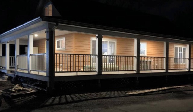 A cozy cabin getaway on a farm from hustle and bustle of Chicago and Milwaukee.