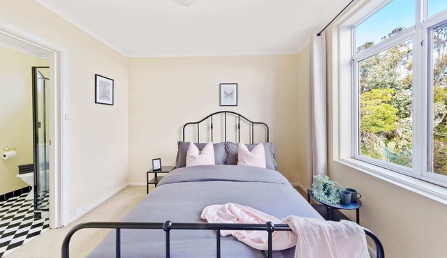 A Cozy & Comfy Apt in Clifton Hill, FREE Parking