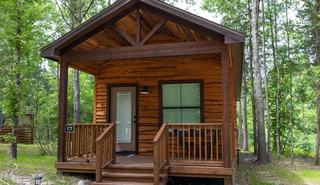 A Cozy Getaway Right on the Water, Two Creeks Crossing Resort