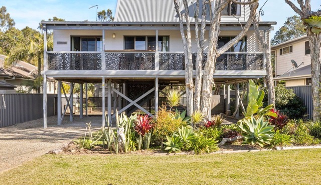 A cozy home located in the coastal village Corindi Beach