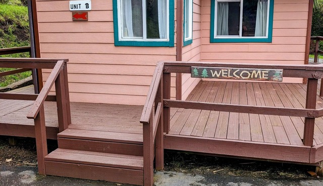 a Cozy Little Cottage with the Nice View of the Surroundings