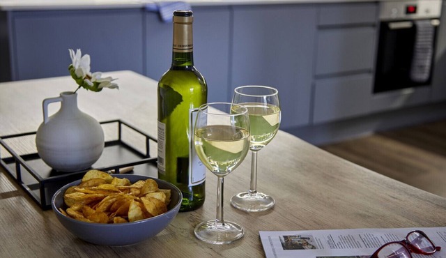 A Cozy Magical Retreat at Knightwood Oak