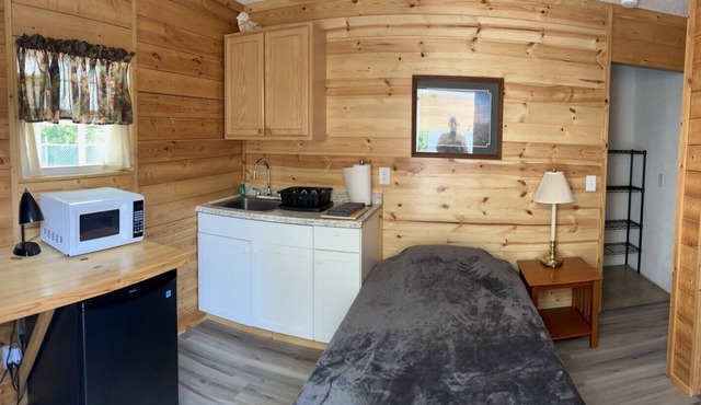 A Cozy Place Clothing Optional WEC 5 miles Away B