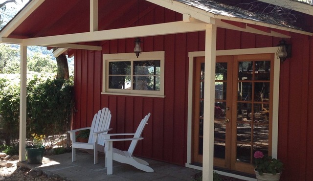 A Cozy Rustic Cabin Retreat