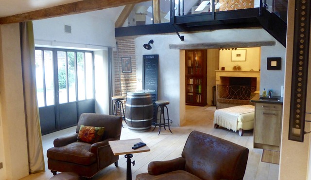 A Cozy, Techy, Lofty Barn in the Heart of the Loire Valley Grands Chateaux Area