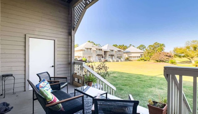 A cozy townhouse, perfect for family near golf and beach.