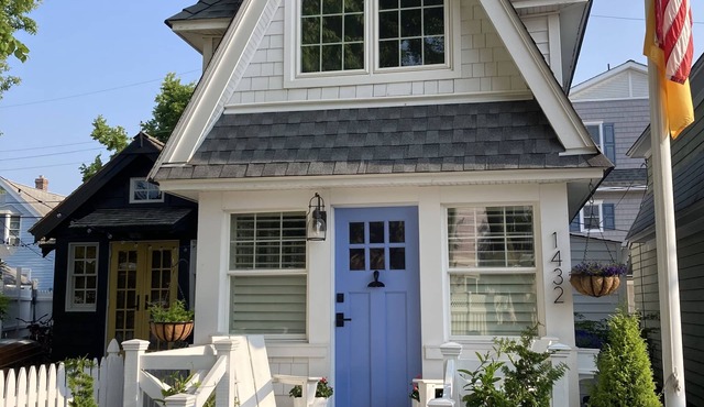 A Darling Dollhouse Cottage by the Bay in Ocean City, NJ