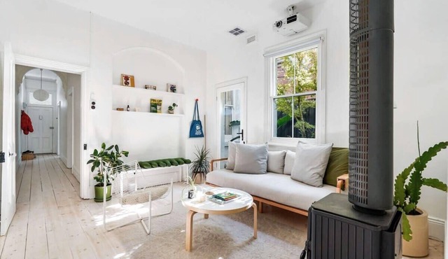 A Designer Terrace House by Edinburgh Gardens