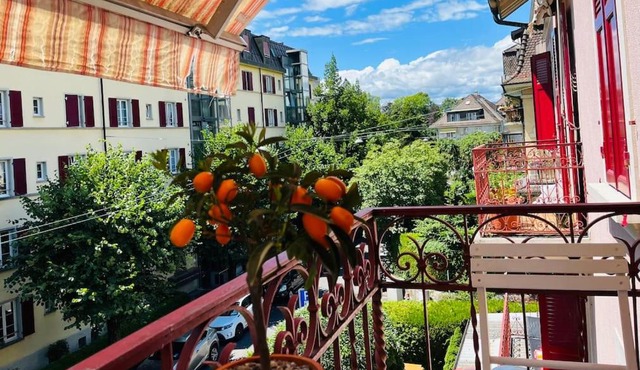 A deux pas du lac et de IMD, Ouchy bel appartement