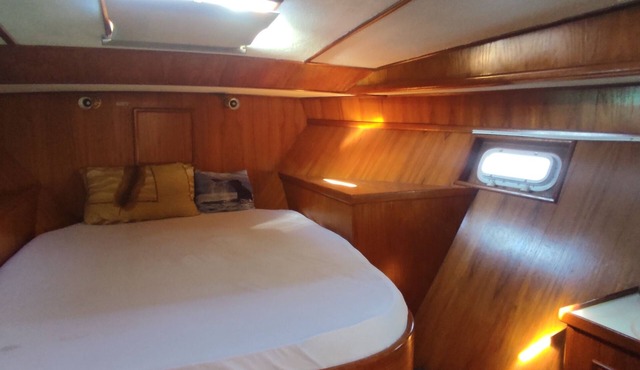 A dream boat for a wavy vacation