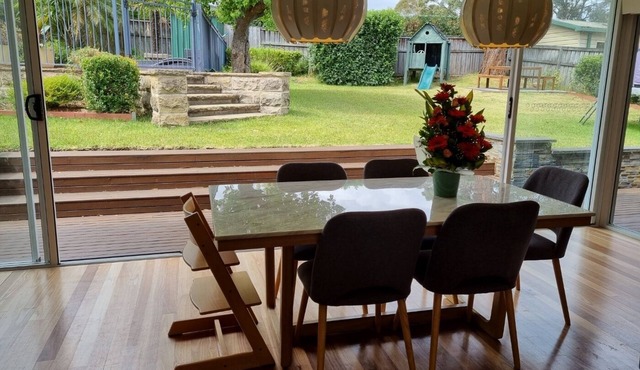 A Fantastic Holiday Family House in Glenhaven