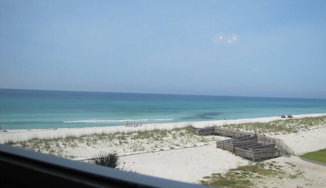 A few Fall dates available book Regency Towers, NOW.