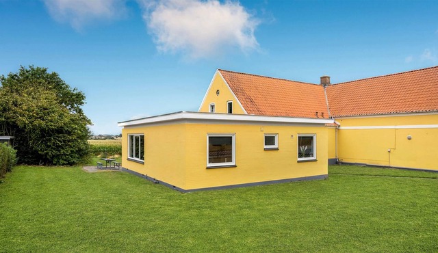 A few kilometers from the sea, you will find this beautiful vacation home in Diernæs Strand.