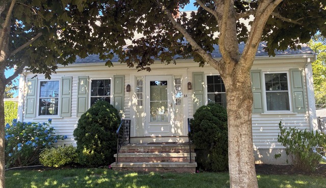 A Few Peak Season Weeks Available! Shoulder Season Weeks Discount! See Calendar!