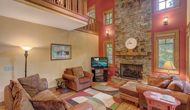 A Foxfire Retreat: Gated Resort w/Pools & Hot Tub, Fishing, Fitness Area