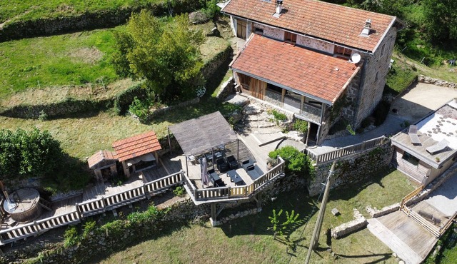Au Coeur d'Allary,Ardèchoise house with Nordic bath near Dolce Via