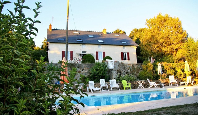 Authentic farmhouse with private heated pool and panoramic views