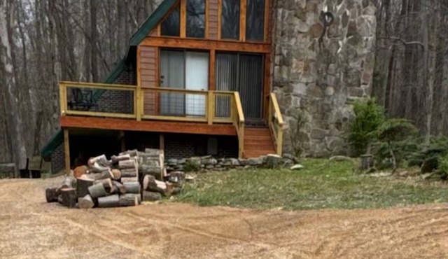 A-Frame-Away cozy secluded cabin minutes from 7Springs