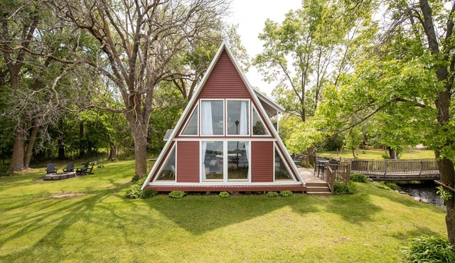 A-Frame Cabin - Private Backyard
