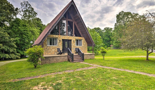 A-Frame Cabin w/Hot Tub, Walk to Kentucky Lake!