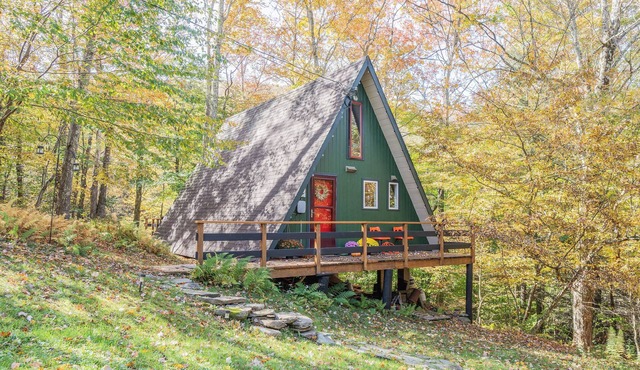 A-frame Cabin with private 30 ft Waterfall