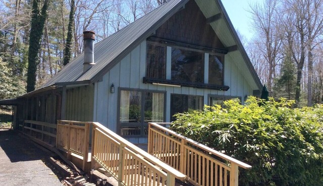 A-frame chalet close to hiking, skiing and fishing