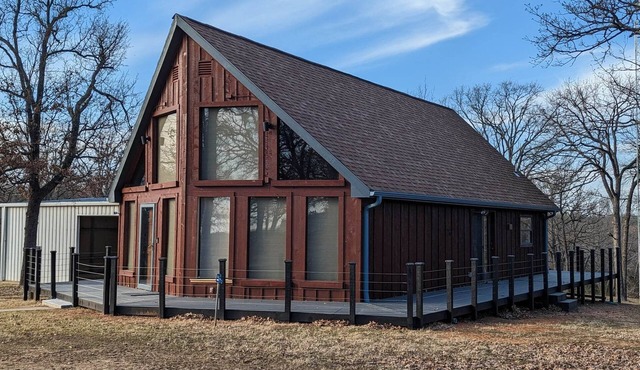 A Frame Cottage on 3 Acres at Beautiful Lake Texoma