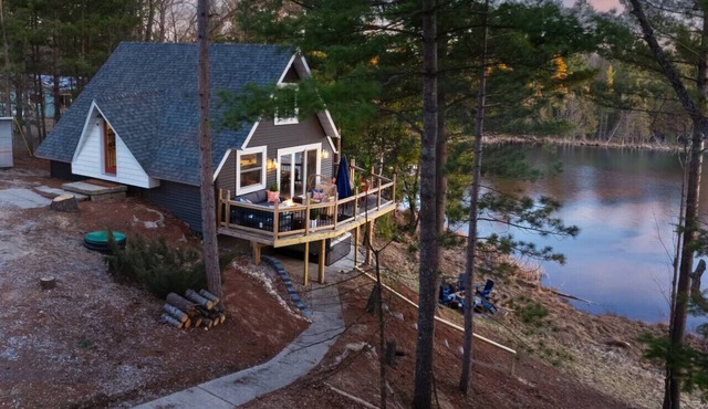 A-Frame Escape | Hot Tub, Lake Views, Game Room