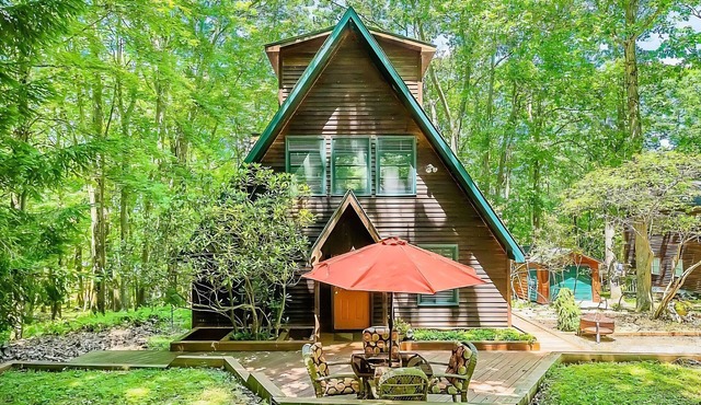 A-frame home in Swanton with firepit, private hot tub, & deck