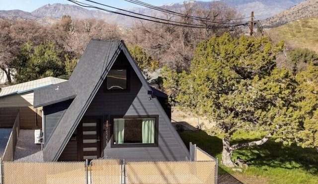 A-Frame Home Nature View Mins To lake Isabellan