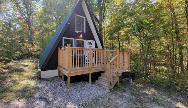 A Frame of Mind- Firepit, WiFi, Arcade, Pet Friendly
