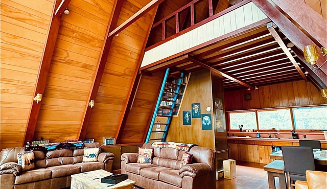 A-Frame Retreat I 34 Acres I Lake/Camping/Hot Tub