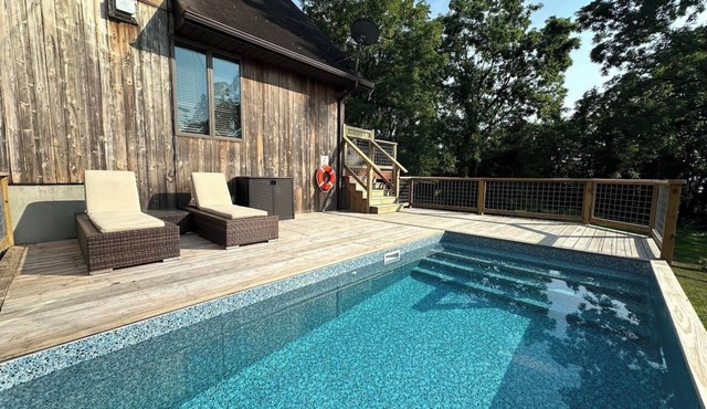 A-Frame w/Pool, Hot Tub, & Lake Access-Smith Park