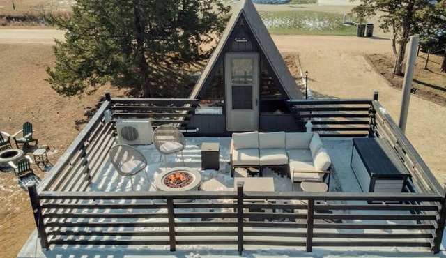 A-Frame with Hot Tub, Fire Pit, Game Room