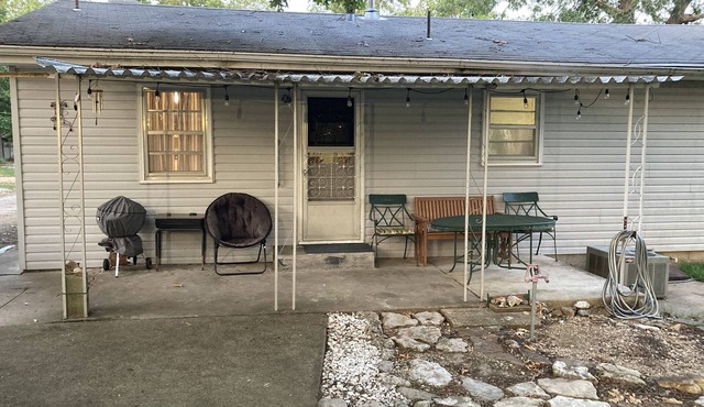 A fun, private place you can relax after a day on the lake or at the racetrack.